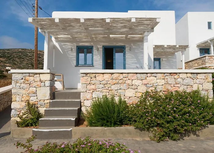 Ξενοδοχείο με διαμερίσματα Camvillia Village Δονούσα